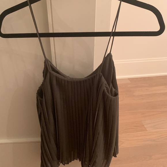 Abercrombie Pleated Tank - Picture 2 of 2